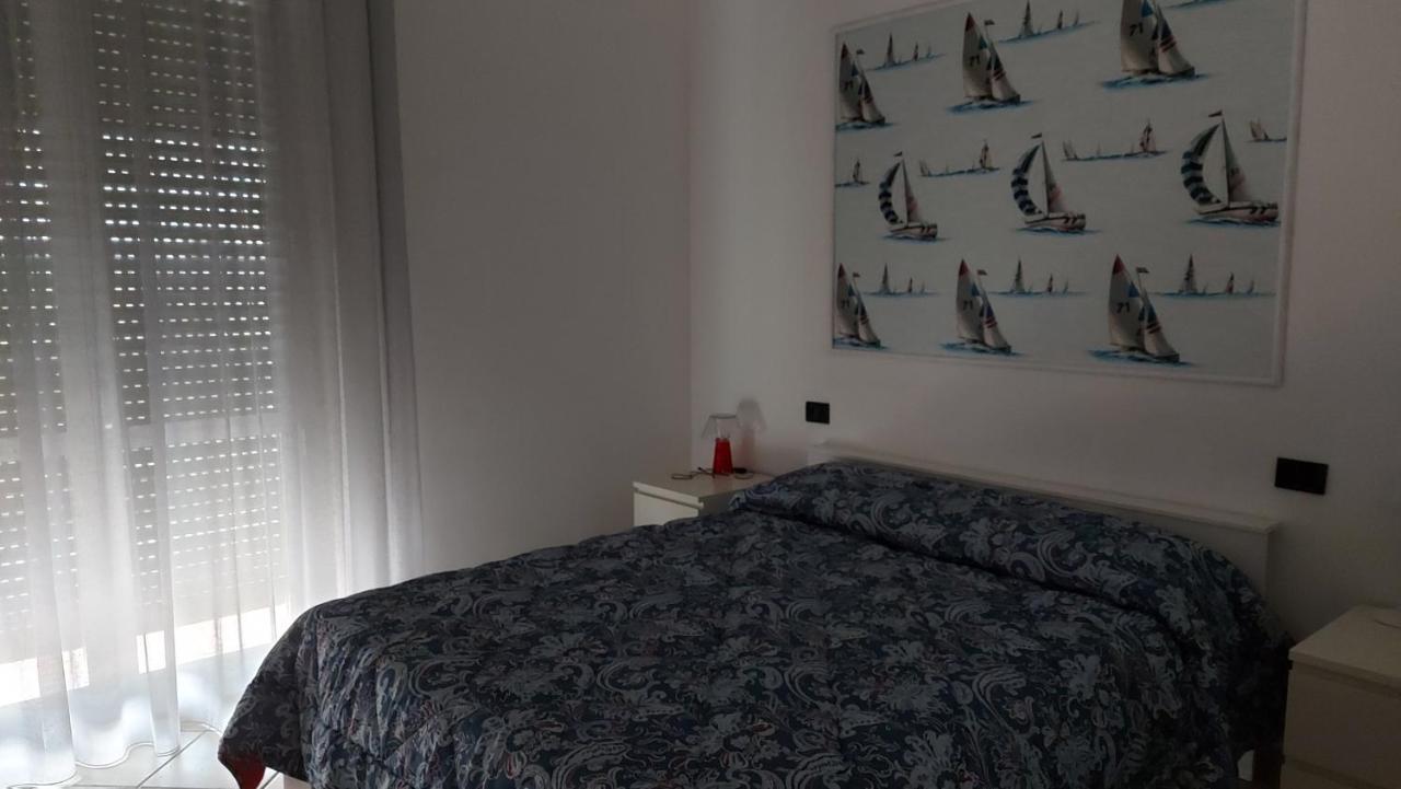 Appartamento Santa Costanza Con Piscina 산빈첸초 외부 사진