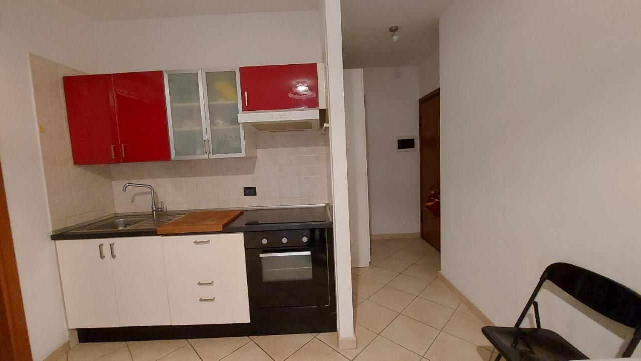 Appartamento Santa Costanza Con Piscina 산빈첸초 외부 사진